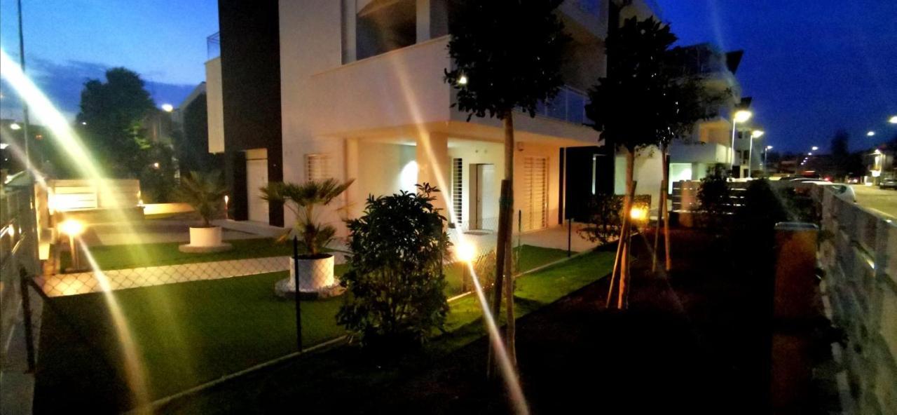 Maisonette Modena Park المظهر الخارجي الصورة